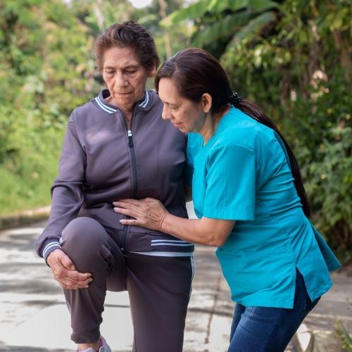 hip-and-knee-pain-relief-Enhanced-Family-Physio-Dalton-GA